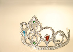 crown-1181841-639x456-300x215